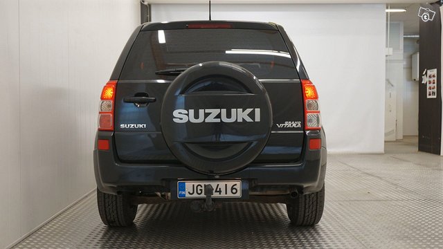 Suzuki Grand Vitara 5
