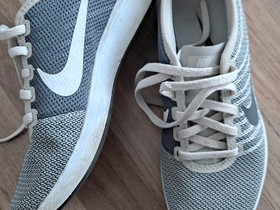 Nike - merkkiset lenkkarit, koko 36,5, Juoksu ja lenkkeily, Urheilu ja ulkoilu, Kouvola, Tori.fi Nike - merkkiset lenkkarit, koko 36,5, Juoksu ja lenkkeily, Urheilu ja ulkoilu, Kouvola, Tori.fi