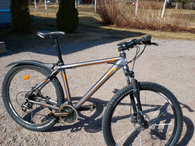 Juptiter 27'5 miesten maastopyörä, Maastopyörät, Polkupyörät ja pyöräily, Kannus, Tori.fi Juptiter 27'5 miesten maastopyörä, Maastopyörät, Polkupyörät ja pyöräily, Kannus, Tori.fi