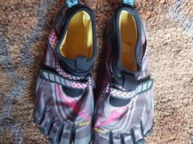 Vibram Fivefingers W6453 Lontra 41, Juoksu ja lenkkeily, Urheilu ja ulkoilu, Jyväskylä, Tori.fi Vibram Fivefingers W6453 Lontra 41, Juoksu ja lenkkeily, Urheilu ja ulkoilu, Jyväskylä, Tori.fi