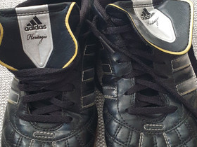 Adidas futsalkengät, Jalkapallo, Urheilu ja ulkoilu, Kuopio, Tori.fi Adidas futsalkengät, Jalkapallo, Urheilu ja ulkoilu, Kuopio, Tori.fi