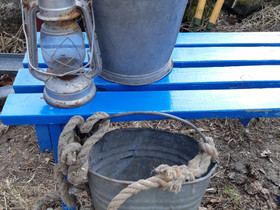 Sinkkisankot ja öljylyhty, Ruukut, kivet ja koristeet, Piha ja puutarha, Varkaus, Tori.fi Sinkkisankot ja öljylyhty, Ruukut, kivet ja koristeet, Piha ja puutarha, Varkaus, Tori.fi
