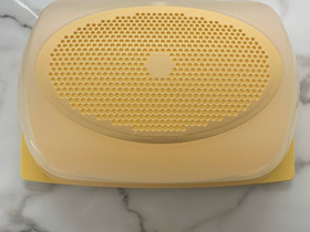 Tuppeware Juustokupu, Säilytysastiat ja rasiat, Keittiötarvikkeet ja astiat, Vaasa, Tori.fi Tuppeware Juustokupu, Säilytysastiat ja rasiat, Keittiötarvikkeet ja astiat, Vaasa, Tori.fi