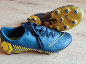 Nike Mercurial Vapor 12 Pro, koko 40 (25 cm), Jalkapallo, Urheilu ja ulkoilu, Helsinki, Tori.fi Nike Mercurial Vapor 12 Pro, koko 40 (25 cm), Jalkapallo, Urheilu ja ulkoilu, Helsinki, Tori.fi