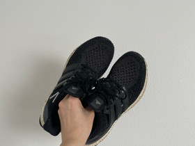 Adidas Ultraboost, Vaatteet ja kengät, Tampere, Tori.fi Adidas Ultraboost, Vaatteet ja kengät, Tampere, Tori.fi