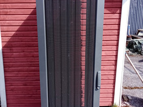 Compaq palvelinkaappi, Muu tietotekniikka, Tietokoneet ja lisälaitteet, Pielavesi, Tori.fi Compaq palvelinkaappi, Muu tietotekniikka, Tietokoneet ja lisälaitteet, Pielavesi, Tori.fi