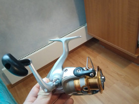 Daiwa SWEEPFIRE 2500, Kelat, vavat ja onget, Metsästys ja kalastus, Lappeenranta, Tori.fi Daiwa SWEEPFIRE 2500, Kelat, vavat ja onget, Metsästys ja kalastus, Lappeenranta, Tori.fi