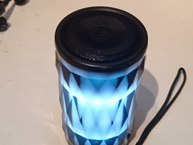 Mianova BT kaiutin, Audio ja musiikkilaitteet, Viihde-elektroniikka, Kangasala, Tori.fi Mianova BT kaiutin, Audio ja musiikkilaitteet, Viihde-elektroniikka, Kangasala, Tori.fi