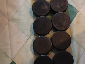 10 jääkiekkoa, Jääkiekko ja luistelu, Urheilu ja ulkoilu, Sotkamo, Tori.fi 10 jääkiekkoa, Jääkiekko ja luistelu, Urheilu ja ulkoilu, Sotkamo, Tori.fi