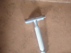 Gillette partahöylä, Kauneudenhoito ja kosmetiikka, Terveys ja hyvinvointi, Turku, Tori.fi Gillette partahöylä, Kauneudenhoito ja kosmetiikka, Terveys ja hyvinvointi, Turku, Tori.fi