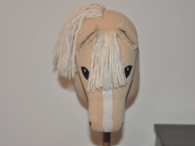 Kerman värinen keppihevonen, Pelit ja muut harrastukset, Saarijärvi, Tori.fi Kerman värinen keppihevonen, Pelit ja muut harrastukset, Saarijärvi, Tori.fi