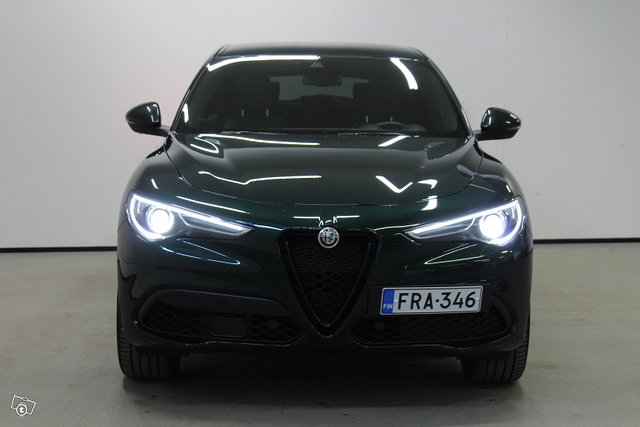 Alfa Romeo Stelvio 2