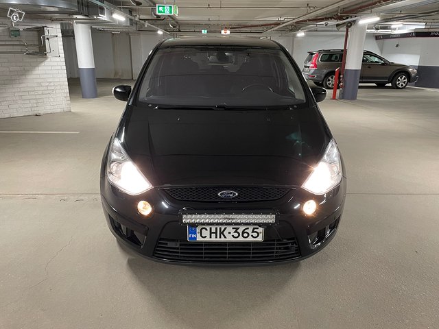 Ford S-Max 15