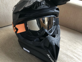 Airoh-kypärä ja scott lasit, Ajoasut, kengät ja kypärät, Mototarvikkeet ja varaosat, Kokkola, Tori.fi Airoh-kypärä ja scott lasit, Ajoasut, kengät ja kypärät, Mototarvikkeet ja varaosat, Kokkola, Tori.fi