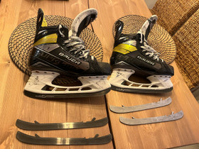 Bauer supreme 3s Fit2 koko:6,5, Jääkiekko ja luistelu, Urheilu ja ulkoilu, Rovaniemi, Tori.fi Bauer supreme 3s Fit2 koko:6,5, Jääkiekko ja luistelu, Urheilu ja ulkoilu, Rovaniemi, Tori.fi