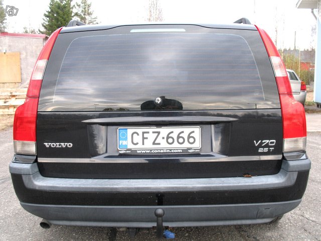 Volvo V70 8