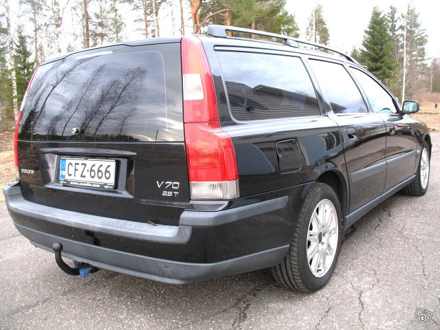 Volvo V70 9