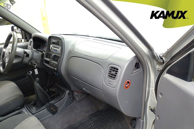 Nissan King Cab 11