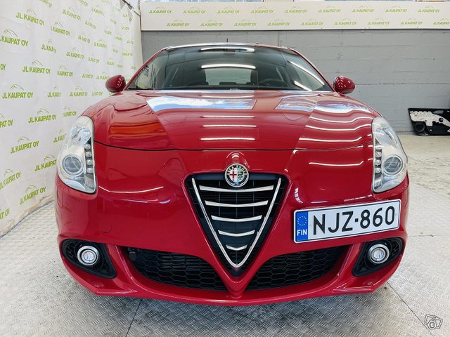 Alfa Romeo Giulietta 6