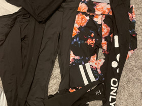 Treenivaate paketti L-XL, Kuntoilu ja fitness, Urheilu ja ulkoilu, Oulu, Tori.fi Treenivaate paketti L-XL, Kuntoilu ja fitness, Urheilu ja ulkoilu, Oulu, Tori.fi
