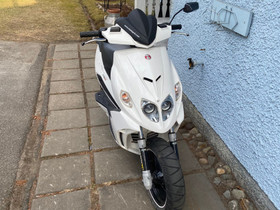 Malaguti F12 Skootteri, Skootterit, Moto, Savonlinna, Tori.fi Malaguti F12 Skootteri, Skootterit, Moto, Savonlinna, Tori.fi