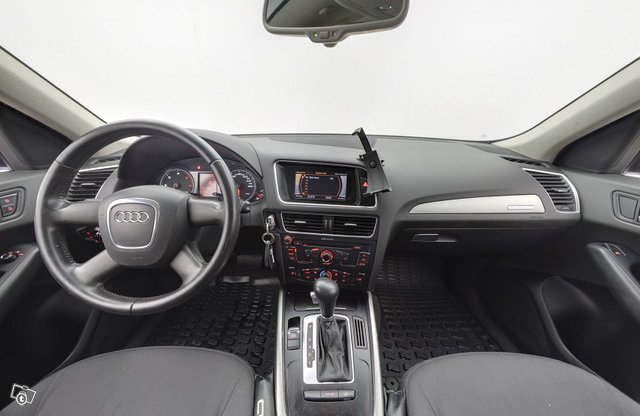 Audi Q5 11