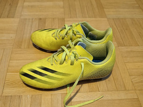 Adidas nappulakengät, koko 35, Jalkapallo, Urheilu ja ulkoilu, Turku, Tori.fi Adidas nappulakengät, koko 35, Jalkapallo, Urheilu ja ulkoilu, Turku, Tori.fi