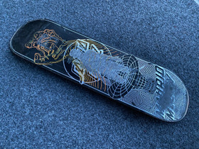 Santa Cruz VX Maurio McCoy 8.25" dekki, Rullaluistelu ja skeittaus, Urheilu ja ulkoilu, Jyväskylä, Tori.fi Santa Cruz VX Maurio McCoy 8.25" dekki, Rullaluistelu ja skeittaus, Urheilu ja ulkoilu, Jyväskylä, Tori.fi