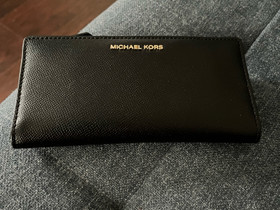 MICHAEL KORS lompakko, Muut asusteet, Asusteet ja kellot, Teuva, Tori.fi MICHAEL KORS lompakko, Muut asusteet, Asusteet ja kellot, Teuva, Tori.fi