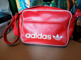 Adidas olkalaukku, Laukut ja hatut, Asusteet ja kellot, Lempäälä, Tori.fi Adidas olkalaukku, Laukut ja hatut, Asusteet ja kellot, Lempäälä, Tori.fi
