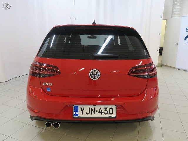 Volkswagen GOLF 9