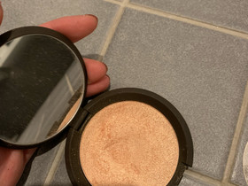Smashbox x becca, Kauneudenhoito ja kosmetiikka, Terveys ja hyvinvointi, Rovaniemi, Tori.fi Smashbox x becca, Kauneudenhoito ja kosmetiikka, Terveys ja hyvinvointi, Rovaniemi, Tori.fi