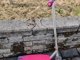 Potkulauta Razor lapselle, Rullaluistelu ja skeittaus, Urheilu ja ulkoilu, Ylöjärvi, Tori.fi Potkulauta Razor lapselle, Rullaluistelu ja skeittaus, Urheilu ja ulkoilu, Ylöjärvi, Tori.fi