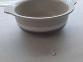 Arabian Salla murokulho, Ruokailuastiat ja aterimet, Keittiötarvikkeet ja astiat, Kerava, Tori.fi Arabian Salla murokulho, Ruokailuastiat ja aterimet, Keittiötarvikkeet ja astiat, Kerava, Tori.fi