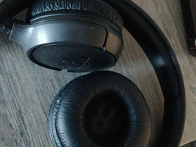 Jbl kuulokkeet musta, Audio ja musiikkilaitteet, Viihde-elektroniikka, Tampere, Tori.fi Jbl kuulokkeet musta, Audio ja musiikkilaitteet, Viihde-elektroniikka, Tampere, Tori.fi