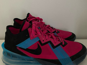 Nike LeBron XVIII Low-koripallokengät 8,5, Pallopelit, Urheilu ja ulkoilu, Joensuu, Tori.fi Nike LeBron XVIII Low-koripallokengät 8,5, Pallopelit, Urheilu ja ulkoilu, Joensuu, Tori.fi