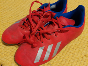 Adidas nappikset, 34, Jalkapallo, Urheilu ja ulkoilu, Taipalsaari, Tori.fi Adidas nappikset, 34, Jalkapallo, Urheilu ja ulkoilu, Taipalsaari, Tori.fi