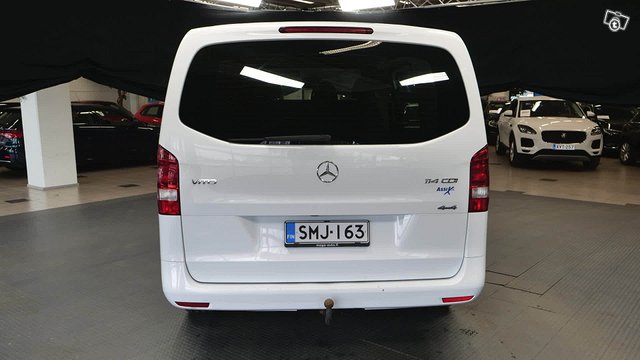Mercedes-Benz VITO 8