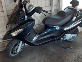 Maxi skootteri, Moottoripyörät, Moto, Kouvola, Tori.fi Maxi skootteri, Moottoripyörät, Moto, Kouvola, Tori.fi