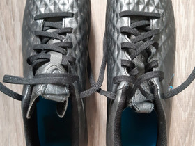 Nike Tiempo laatunappikset 39, Jalkapallo, Urheilu ja ulkoilu, Lahti, Tori.fi Nike Tiempo laatunappikset 39, Jalkapallo, Urheilu ja ulkoilu, Lahti, Tori.fi