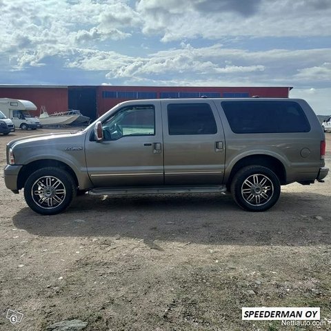 Ford Excursion 4