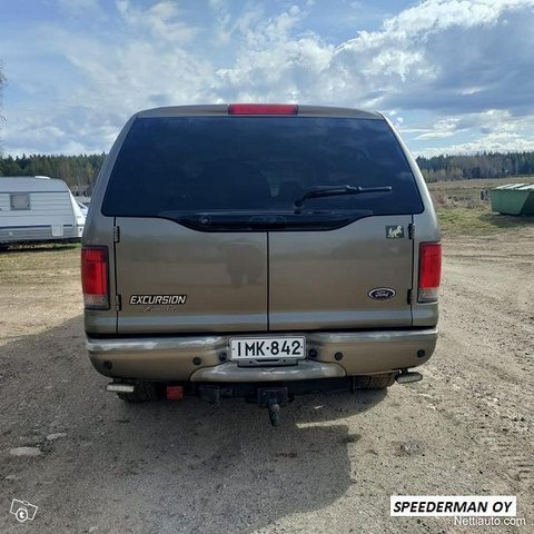 Ford Excursion 6