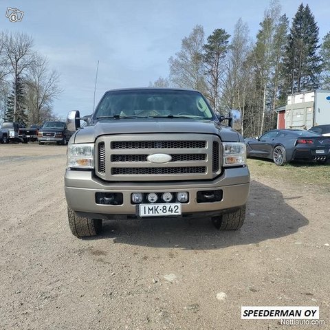 Ford Excursion 8