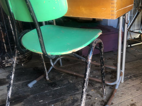 Vanha pulpetti ja tuoli, Pöydät ja tuolit, Sisustus ja huonekalut, Kajaani, Tori.fi Vanha pulpetti ja tuoli, Pöydät ja tuolit, Sisustus ja huonekalut, Kajaani, Tori.fi