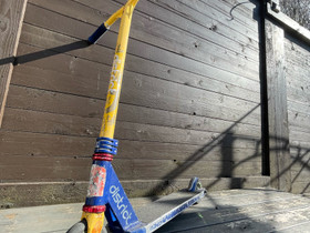 Scootti laadukas Temppupotkulauta, Rullaluistelu ja skeittaus, Urheilu ja ulkoilu, Espoo, Tori.fi Scootti laadukas Temppupotkulauta, Rullaluistelu ja skeittaus, Urheilu ja ulkoilu, Espoo, Tori.fi