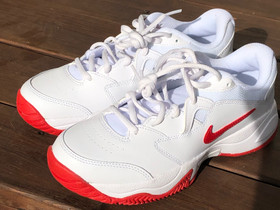 Nike lenkkarit/ sisäpelikengät koko 37,5, Juoksu ja lenkkeily, Urheilu ja ulkoilu, Oulu, Tori.fi Nike lenkkarit/ sisäpelikengät koko 37,5, Juoksu ja lenkkeily, Urheilu ja ulkoilu, Oulu, Tori.fi
