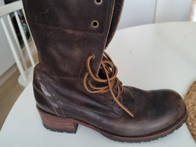 Miesten bootsit, Vaatteet ja kengät, Oulu, Tori.fi Miesten bootsit, Vaatteet ja kengät, Oulu, Tori.fi