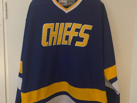 CHARLESTOWN CHIEFS Lämäri Hanson pelipaita, Jääkiekko ja luistelu, Urheilu ja ulkoilu, Pori, Tori.fi CHARLESTOWN CHIEFS Lämäri Hanson pelipaita, Jääkiekko ja luistelu, Urheilu ja ulkoilu, Pori, Tori.fi