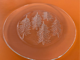 Raitis helmikuu 1989, Iittala kuusi-lautanen, Astiat, Keräily, Jyväskylä, Tori.fi Raitis helmikuu 1989, Iittala kuusi-lautanen, Astiat, Keräily, Jyväskylä, Tori.fi