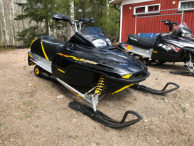 Ski-Doo MXZ 550, Moottorikelkat, Moto, Järvenpää, Tori.fi Ski-Doo MXZ 550, Moottorikelkat, Moto, Järvenpää, Tori.fi